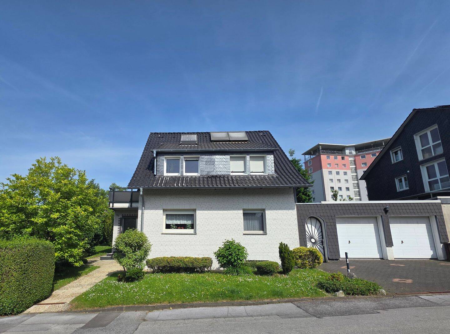 Maikammer Wülfrath – Einfamilienhaus und Baugrundstück, 42489 Wülfrath