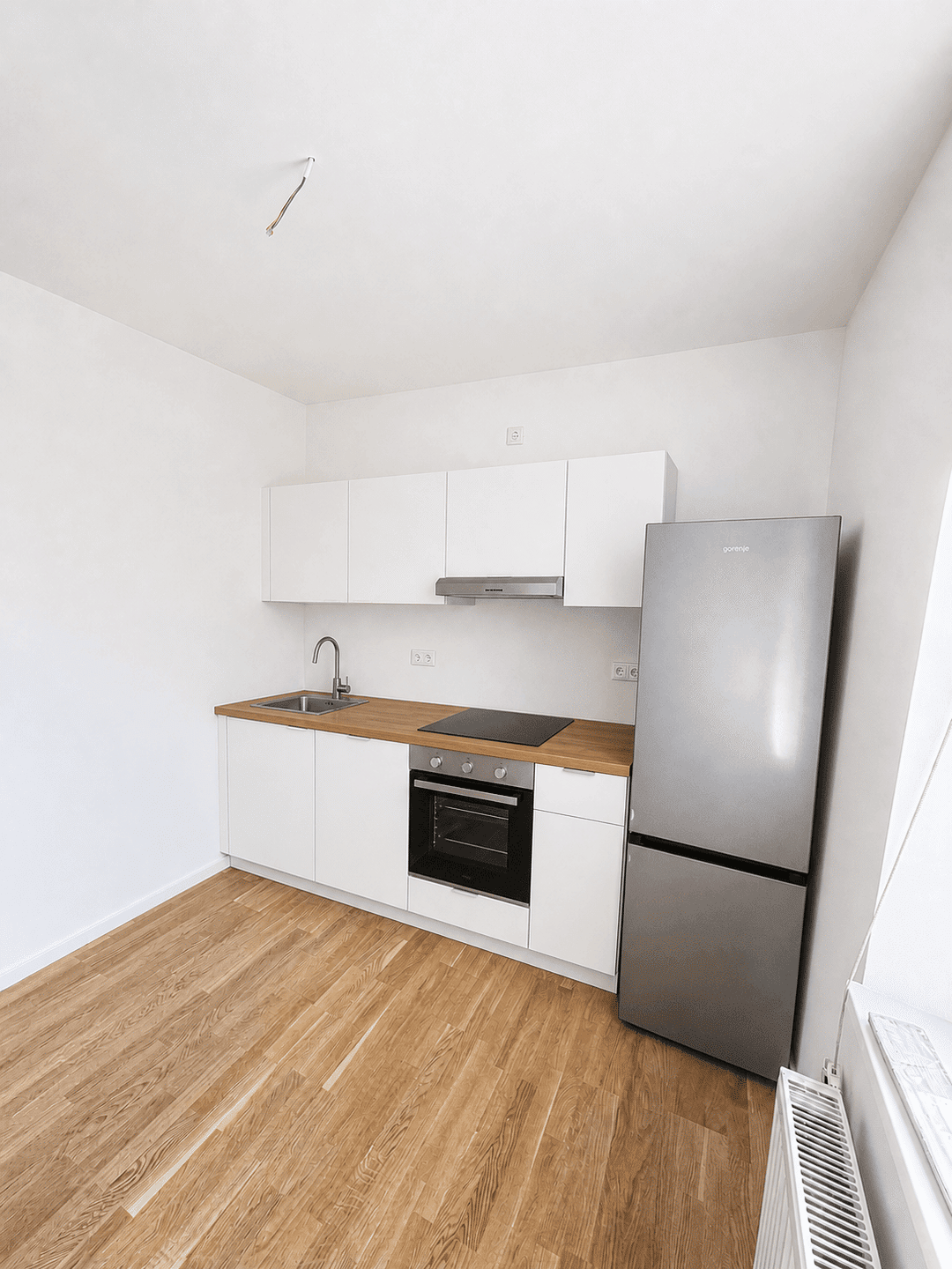 Erstbezug nach Renovierung: Helle 2-Zimmer-Wohnung mit Einbauküche, 90409 Nürnberg (Großreuth h. d. Veste Gärten h. d. Veste Maxfeld Schoppershof)
