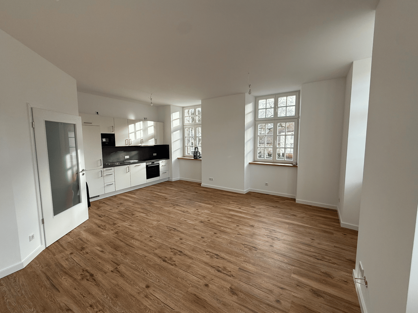 Exklusive, voll sanierte Etagenwohnung mit Balkon, Stellplatz und moderner Ausstattung in Balve, 58802 Balve