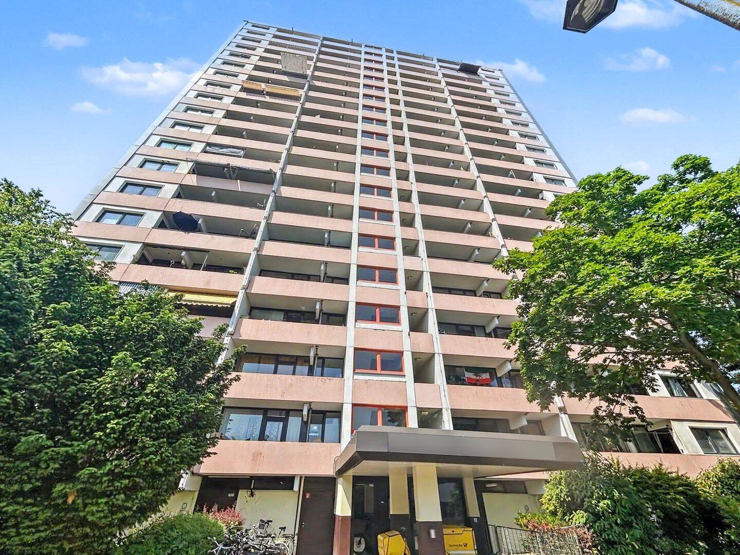 Gepflegte 2-Zimmer Eigentumswohnung mit Balkon und Weitblick in Erftstadt-Liblar, 50374 Erftstadt