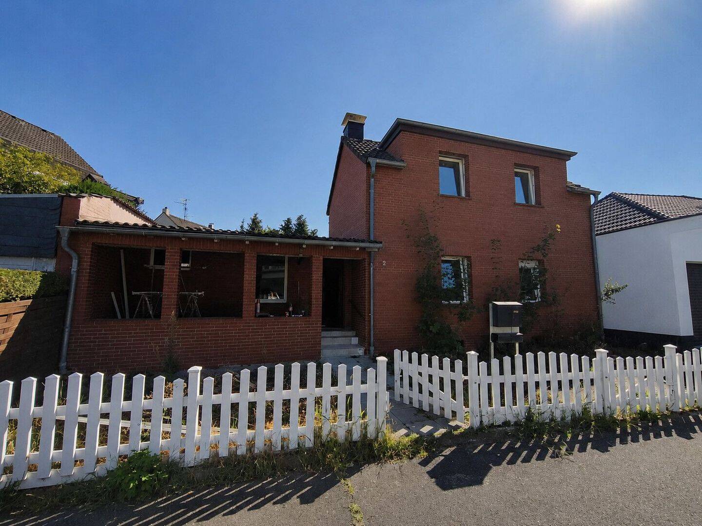 Frisch renoviertes 4-Zimmer-Haus mit Garten in Sankt Augustin-Buisdorf, 53757 Sankt Augustin