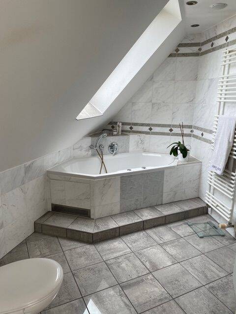 Charmante 4,5 Zimmer Wohnung, 95028 Hof (Haidt Innenstadt Jägersruh Leimitz)