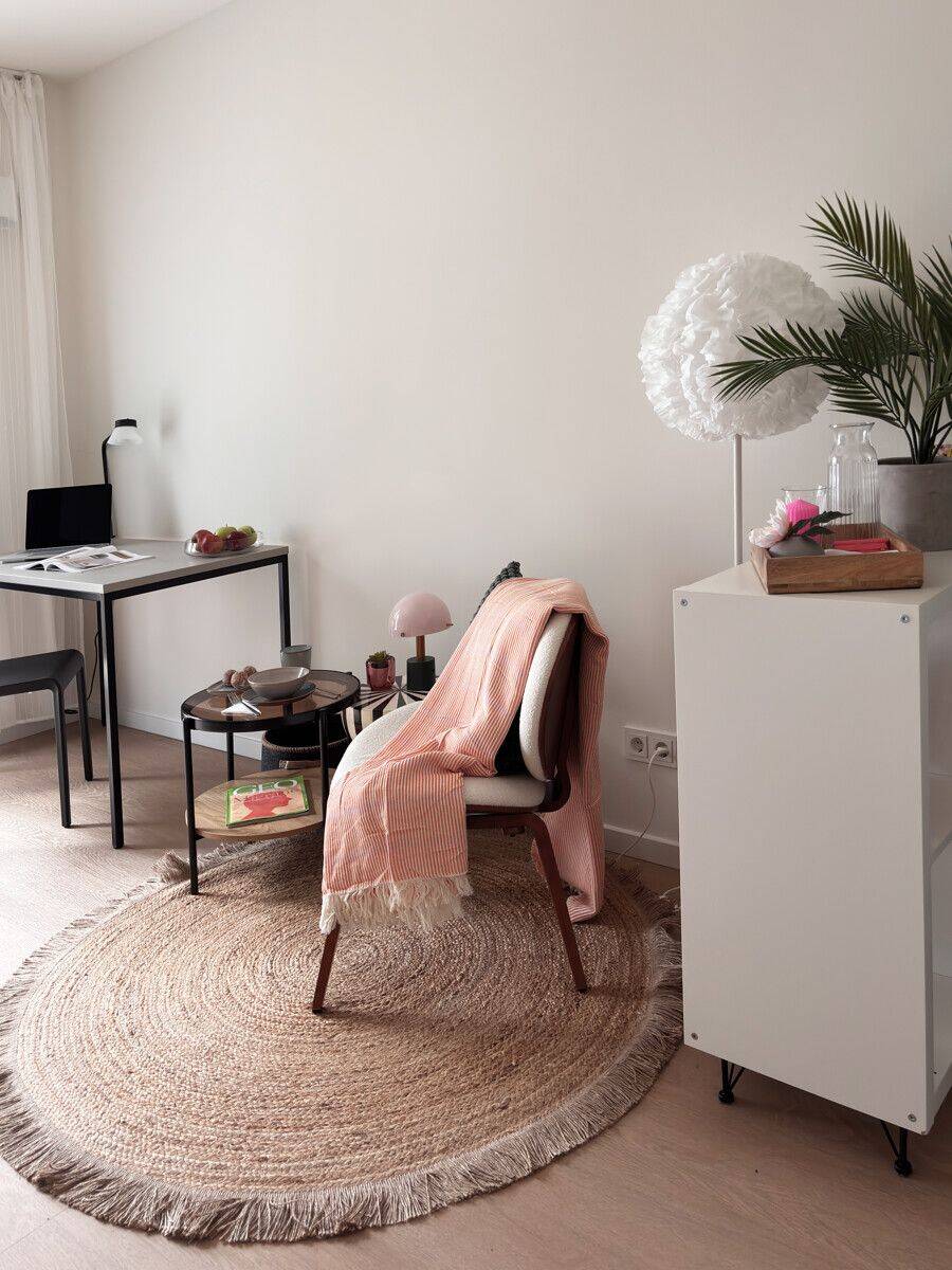 Möbliertes Neubau-Apartment mit sonniger Terrasse für Studenten/Azubis – direkt an der Uni Augsburg!, 86179 Augsburg (Haunstetten Siebenbrunn)