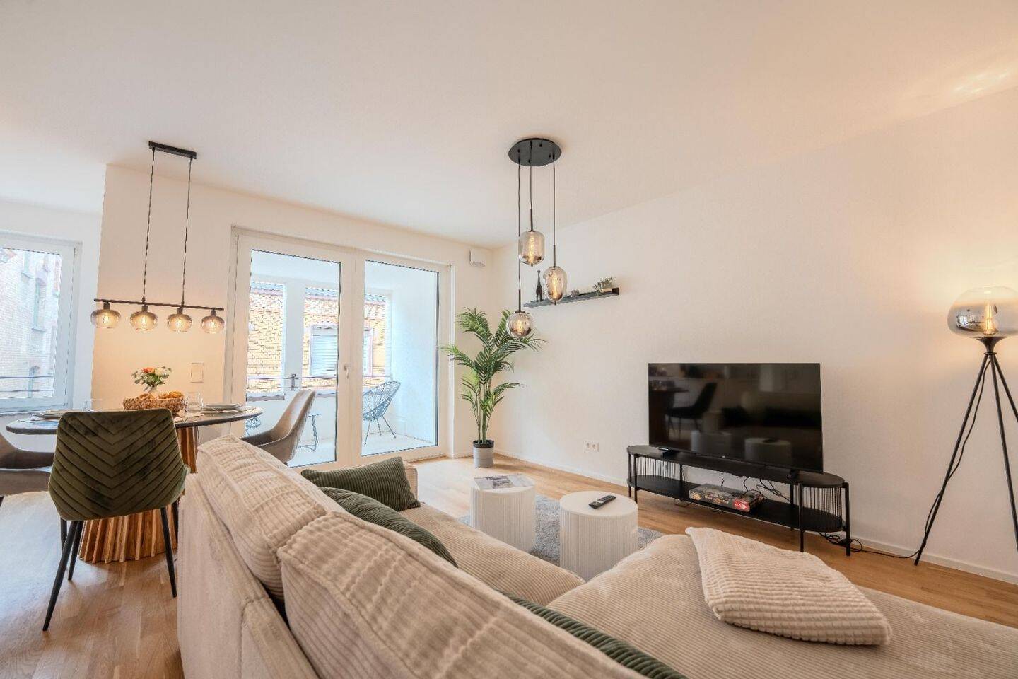 Voll möblierte 2 Zimmer Wohnung in zentraler Lage von Ulm, 89073 Ulm (Mitte Oststadt)