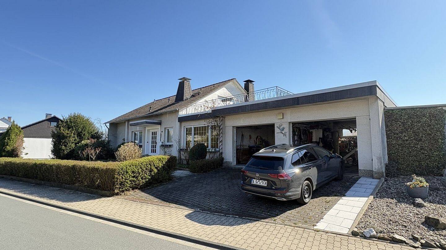 Sonnige Lage und viel Platz!, 58809 Neuenrade