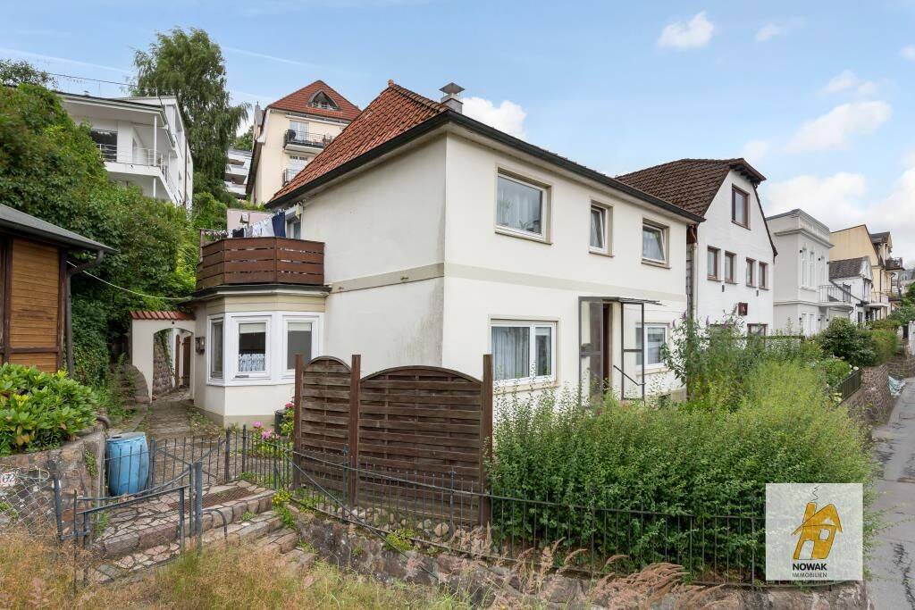 Gemütliches Wohnhaus im Blankeneser Treppenviertel mit 5 Zimmern und ca. 145 m² Wohnfläche auf einem ca. 396 m² große…, 22587 Hamburg (Altona)