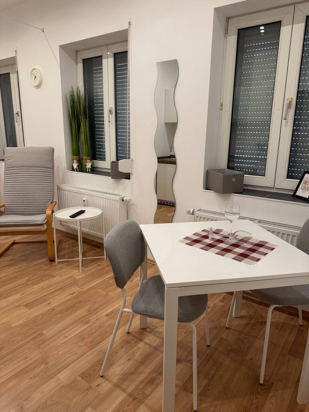 +++SCHÖNE MÖBLIERTE WOHNUNG MIT ZENTRALER LAGE +++, 90763 Fürth (Südstadt Weikershof)