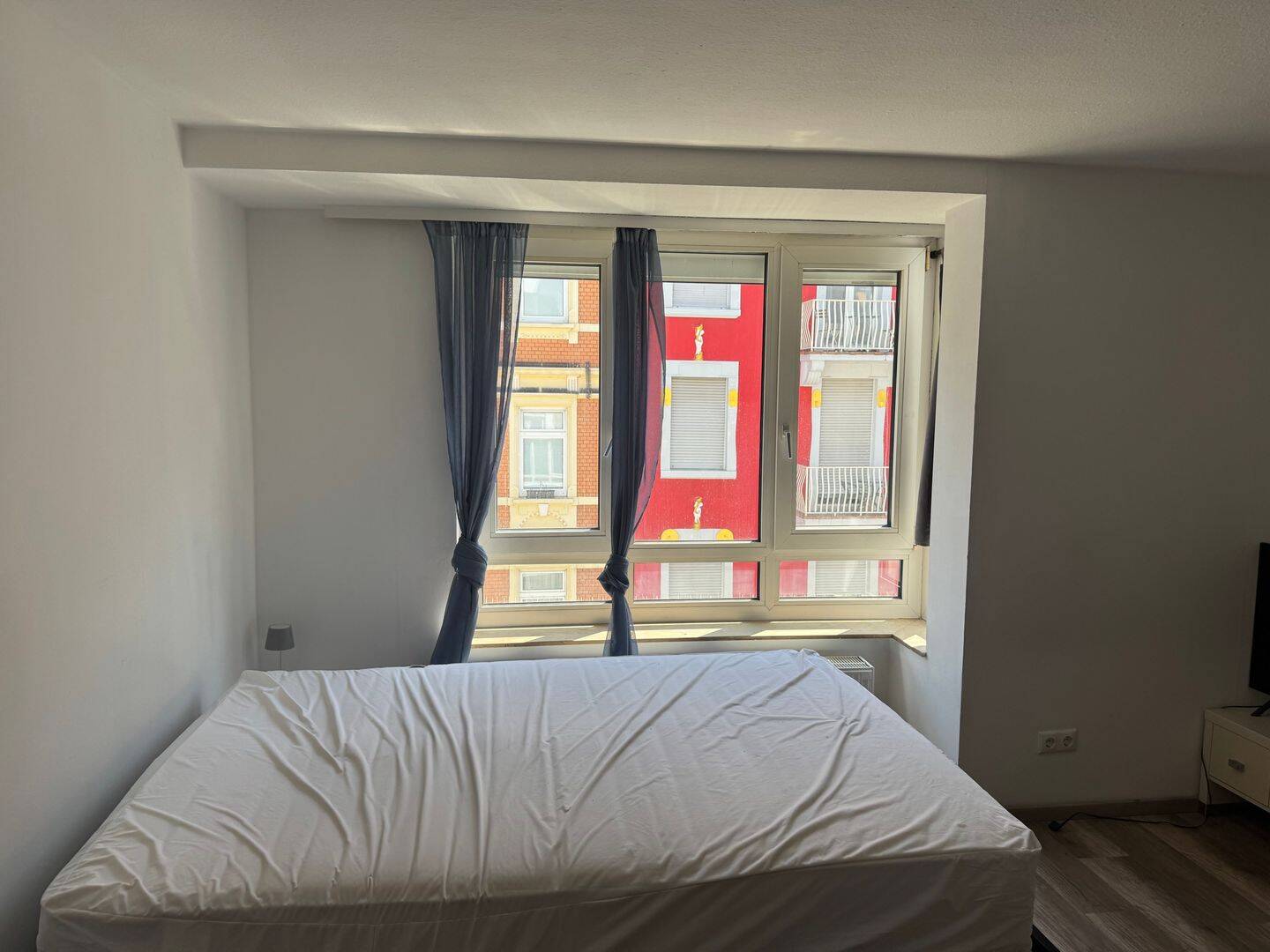 Möblierte 1-Zimmer Wohnung in zentraler Lage, 68169 Mannheim (Friesenheimer Insel Industriehafen Neckarstadt)