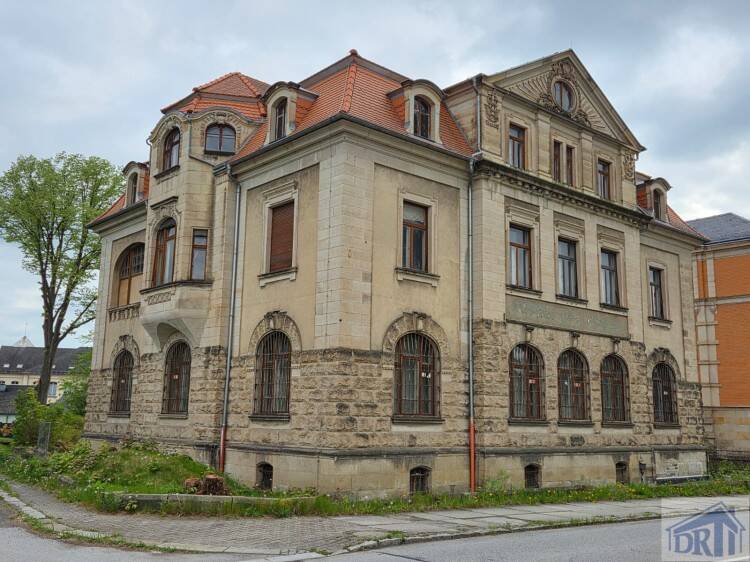 Einzigartige Fabrikantenvilla aus dem Historismus, 2727 Ebersbach-Neugersdorf