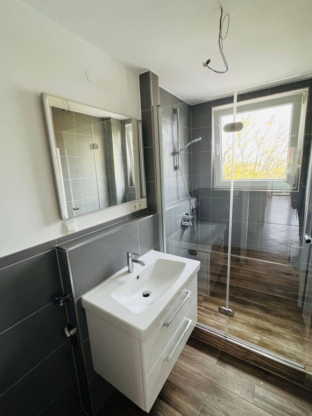 Helle 2-Zimmer-Wohnung mit Küche & Balkon inkl TG-Stellplatz, 90409 Nürnberg (Großreuth h. d. Veste Gärten h. d. Veste Maxfeld Schoppershof)