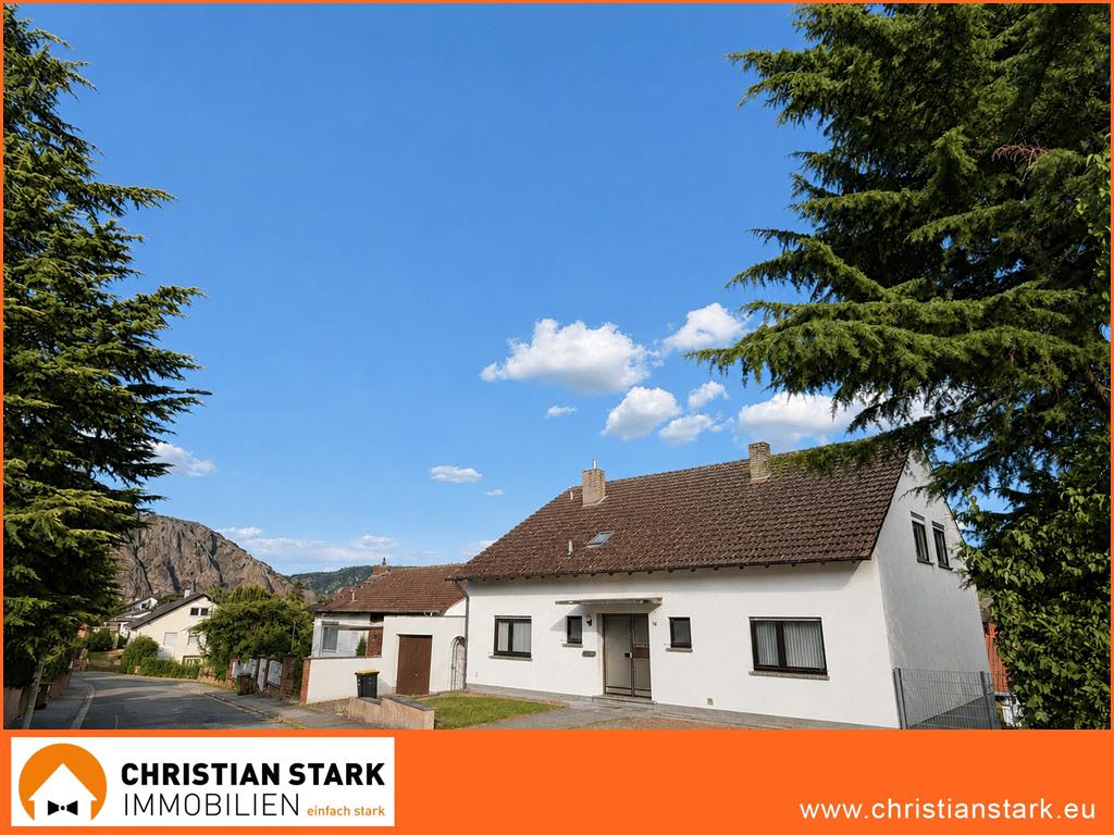 Viel Platz, herrliche Aussicht und vielen Möglichkeiten – großzügiges 2-3-Familienhaus in ruhiger Südhanglage, 55585 Norheim
