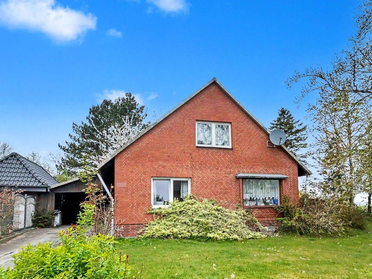 Einfamilienhaus in Wilster – Ihr Platz für Familie, Ruhe und Garten, 25554 Wilster