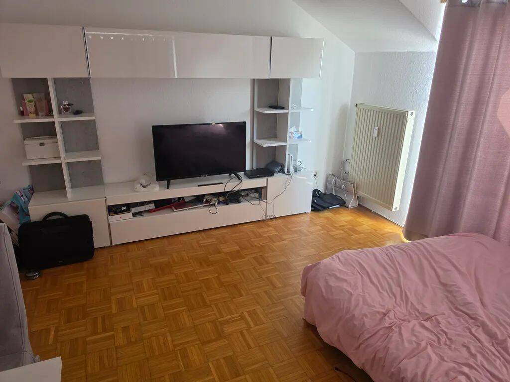Schöne 2-Zimmer-Wohnung über den Dächern von Würzburg, 97218 Gerbrunn