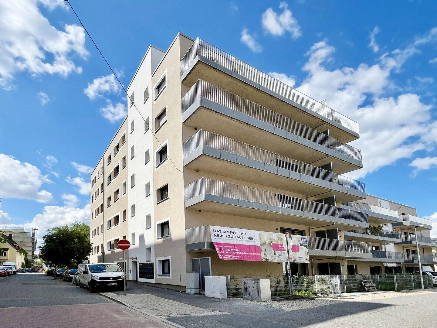 *TOP* Tiefgarage-Elektro-Stellplatz in top Lage zu vermieten mit 195 cm Höhe – EG16, 90762 Fürth (Innenstadt)