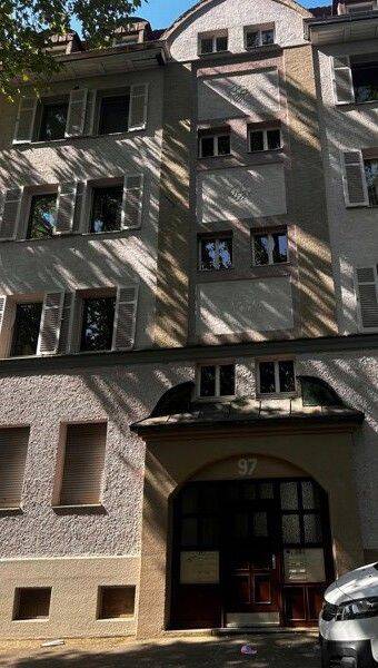 Ihr neues Zuhause: günstig geschnittene 3,5-Zimmer-Wohnung, 70191 Stuttgart (Bad Cannstatt Nord)