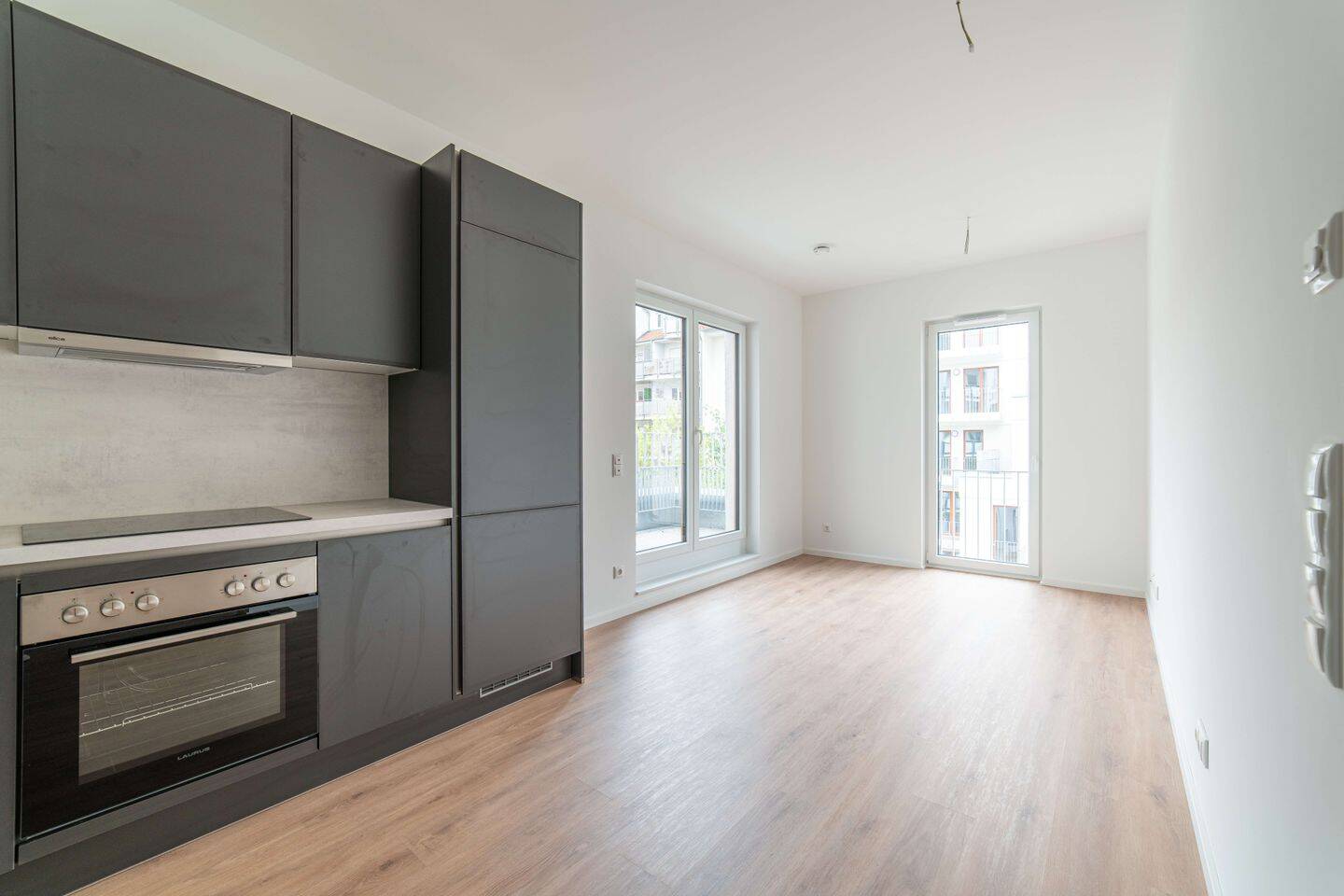 Bright 2-Room Apartment with Balcony Apt 132, 10247 Berlin (Friedrichshain-Kreuzberg Friedrichshain Prenzlauer Berg)
