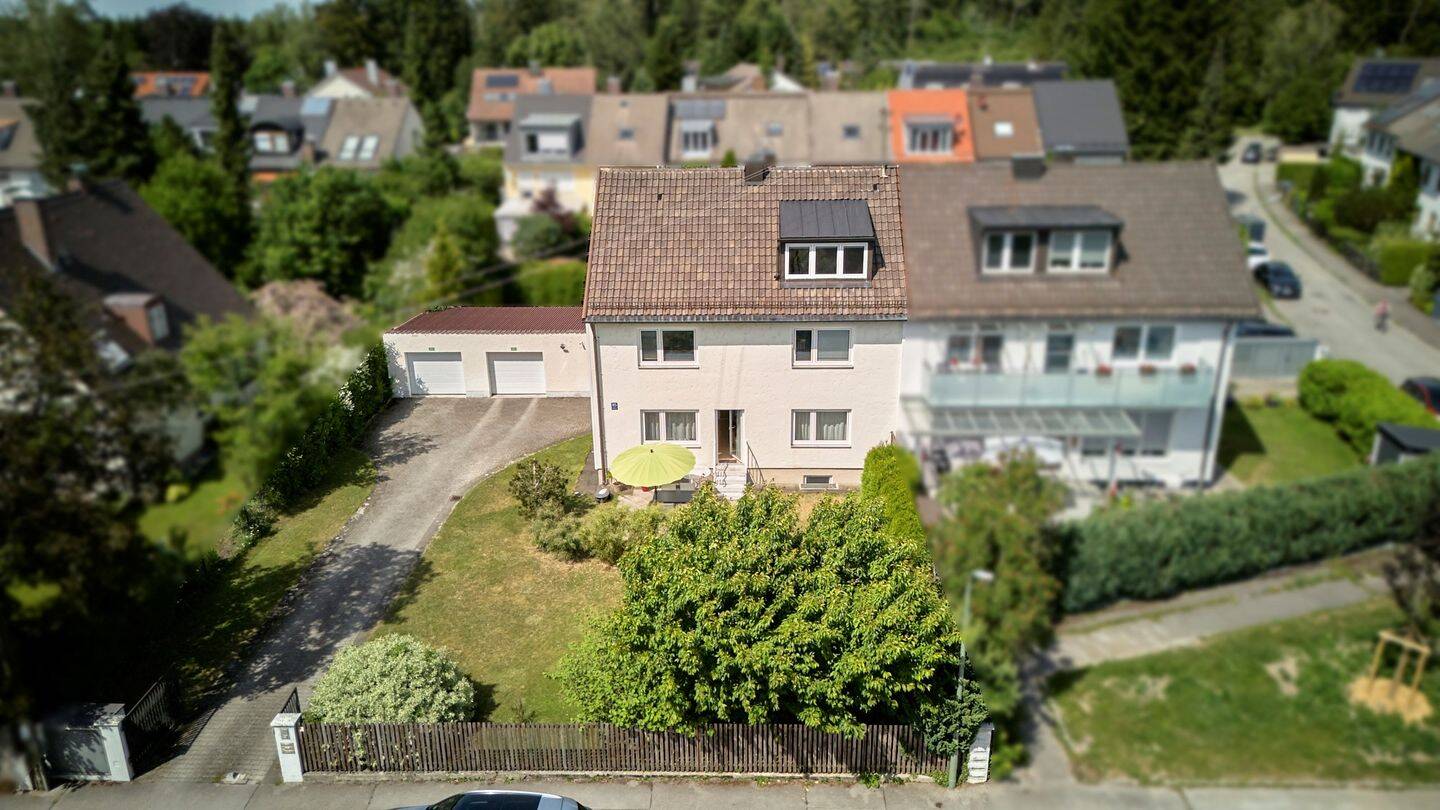 Mehrgenerationen-Wohnen in München-Waldtrudering: Bezugsfreies Dreifamilienhaus, 81827 München (Ramersdorf-Perlach Trudering-Riem)