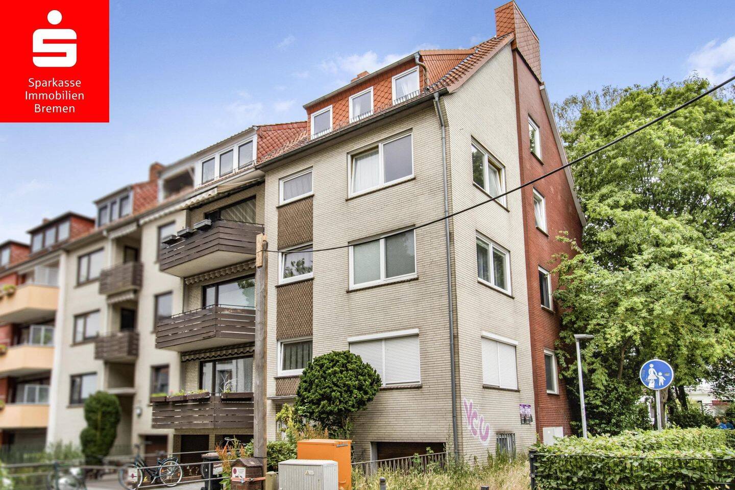 Bremen-Findorff: Vermietete Dachgeschosswohnung mit ausgebautem Spitzboden – attraktive Kapitalanlag, 28215 Bremen (Bahnhofsvorstadt Findorff-Bürgerweide Regensburger Straße Weidedamm)