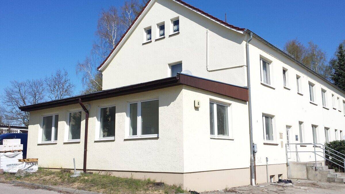Solides Mehrfamilienhaus mit fünf vermieteten Einheiten in ruhiger Naturlage Möllenhagens, 17219 Möllenhagen