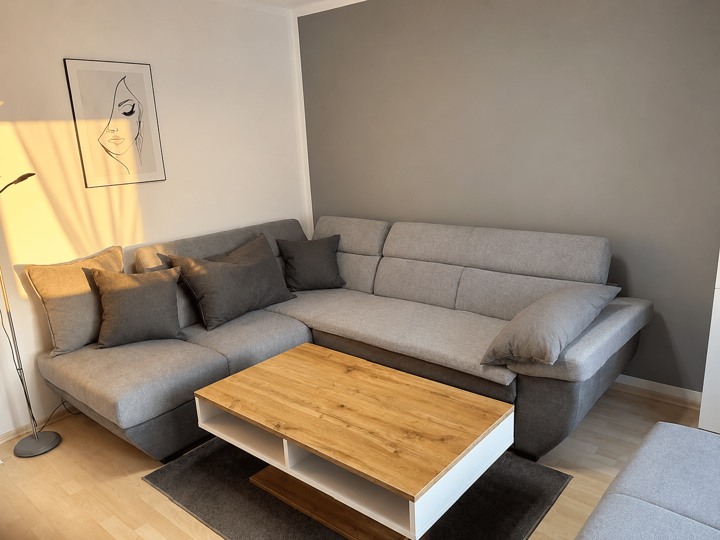 Seltenes Angebot: 3-Zimmer-Wohnung mit ca. 80 m² Dachterrasse in Hengersberg, 94491 Hengersberg