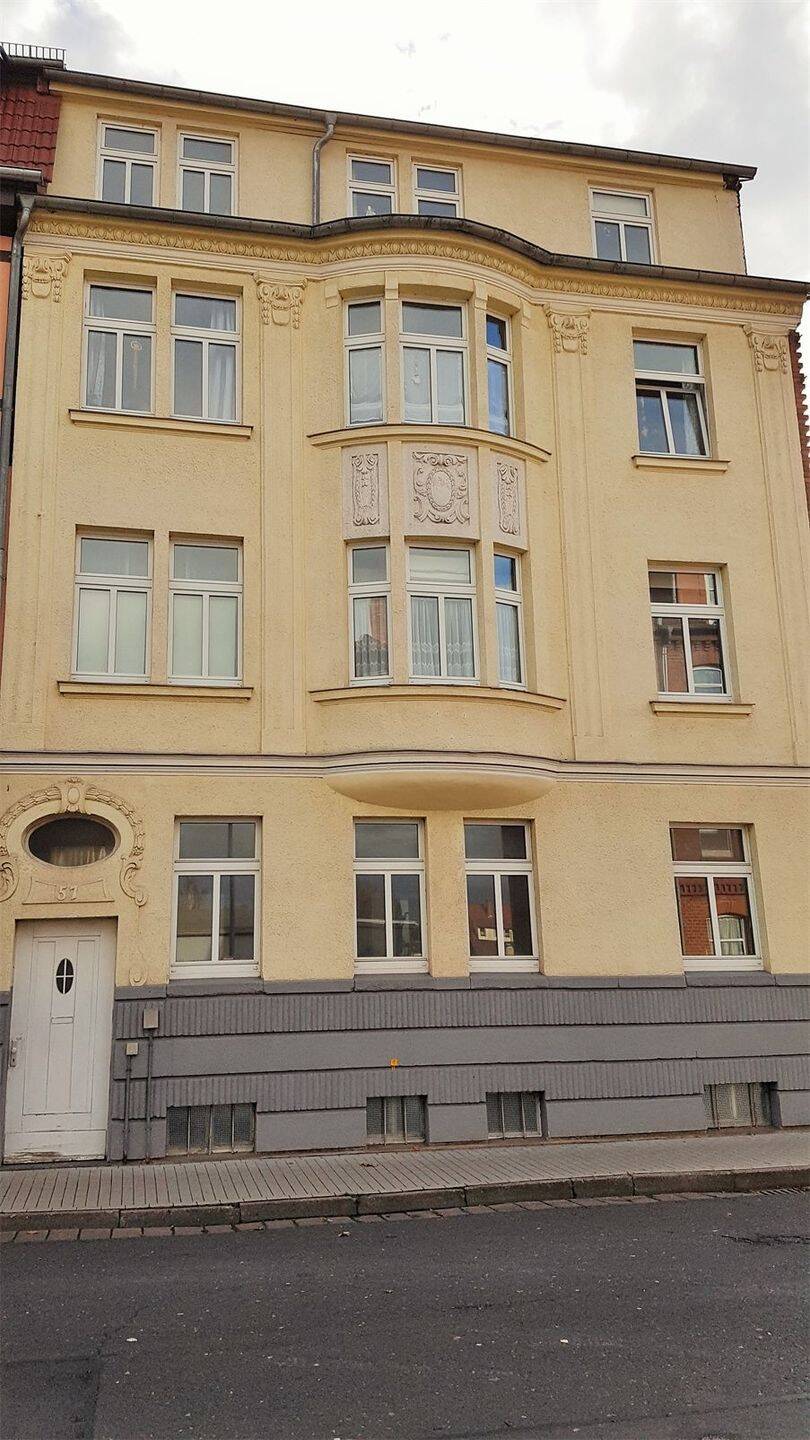 Gemütliche 4-Raum Wohnung mit Balkon im Erdgeschoss zu vermieten!, 99817 Eisenach