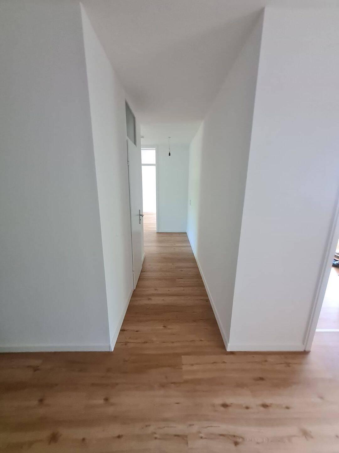 Top-Lage, Erstbezug nach Sanierung, 3,5 Zimmer, Südbalkon, 44225 Dortmund