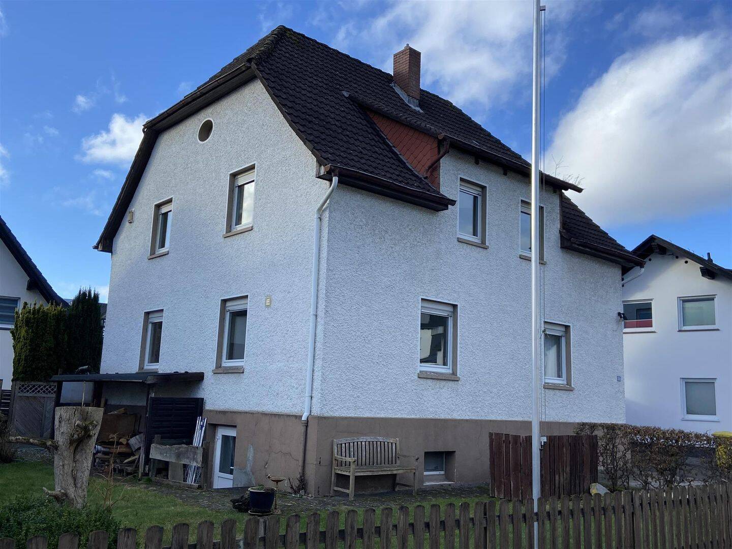 / Schönes Frettertal! Zweifamilienhaus wartet auch neue Eigentümer!, 57413 Finnentrop