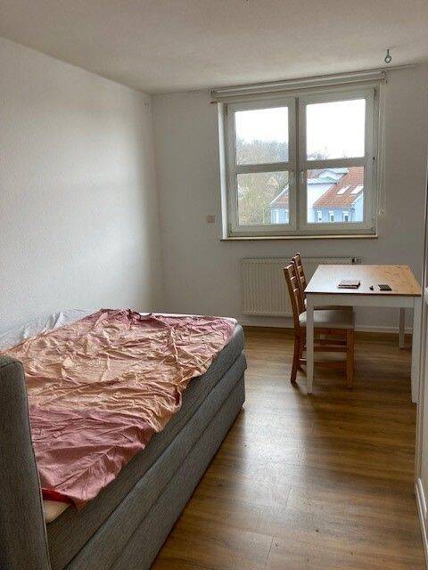 Schickes 1-Zimmer-Apartment mit Single-Küche im Studienpark und separater Abstellkammer, 91054 Erlangen (Burgberg Erlangen-Nord Erlangen-Ost Innenstadt Sieglitzhof)