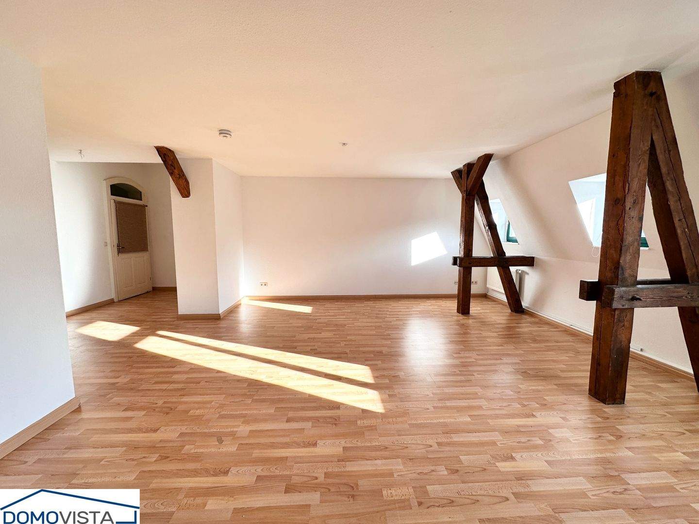 Große 2 Raum Dachgeschosswohnung mit Stellplatz in der Görlitzer Südstadt!, 2826 Görlitz