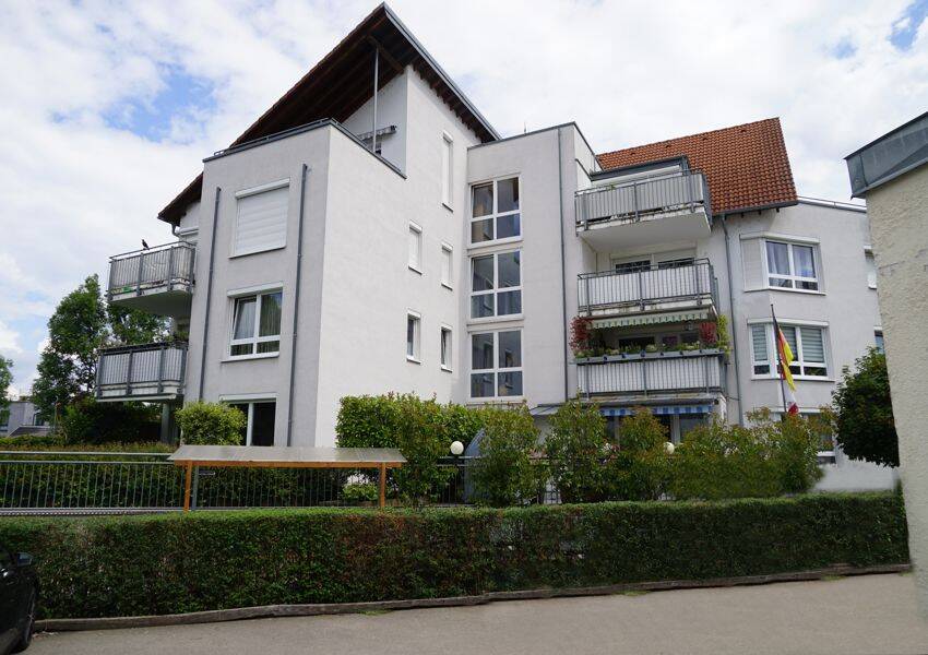 4- Zimmerwohnung mit Südbalkon u. TG- Stellplatz zentral in Lörrach-Stetten, 79540 Lörrach