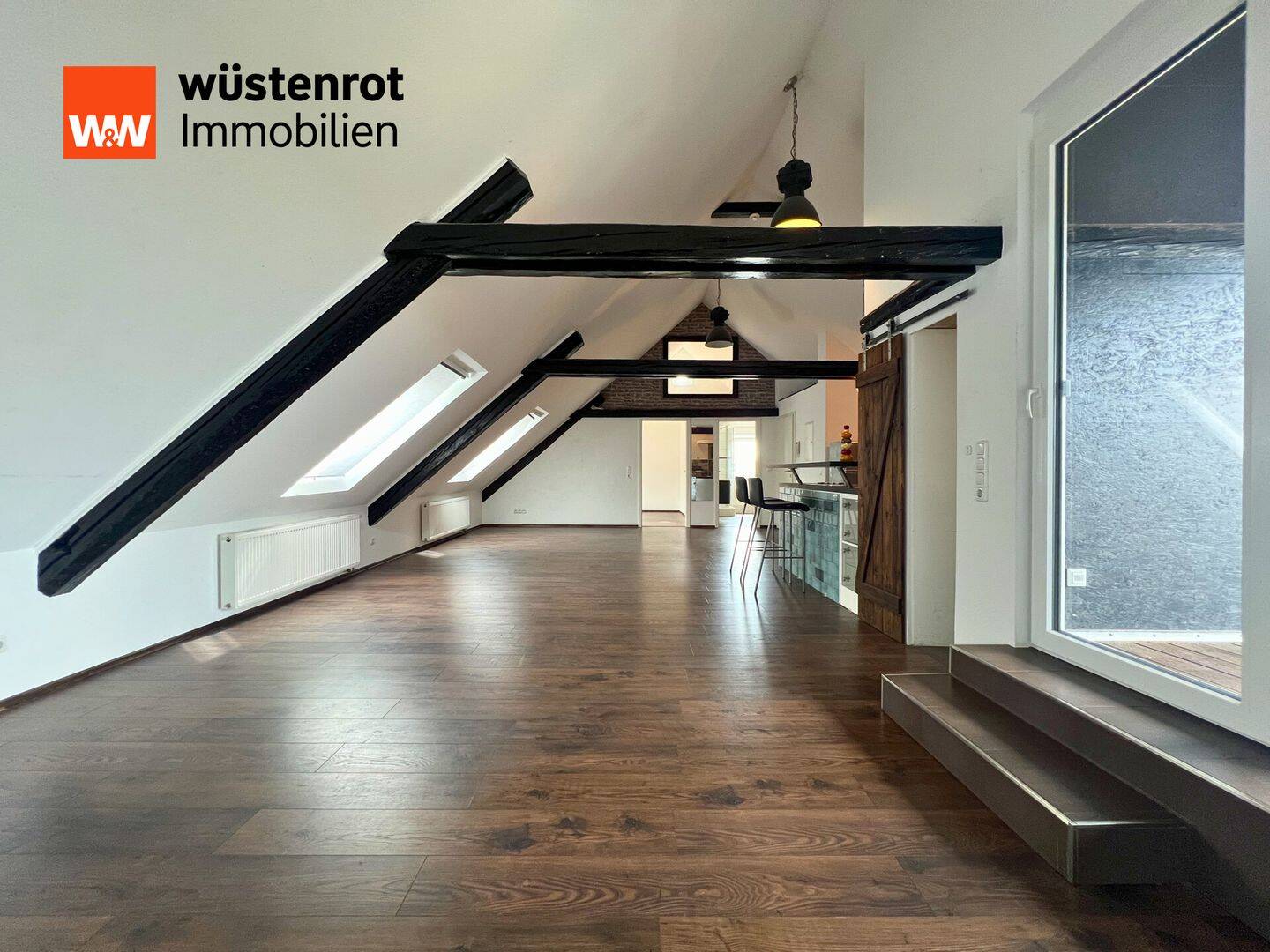 Helles 2-Zimmer-DG-Studio 78m², mit Loggia, moderner Einbauküche Whirlpoolbad in Wörrstadt, 55286 Wörrstadt