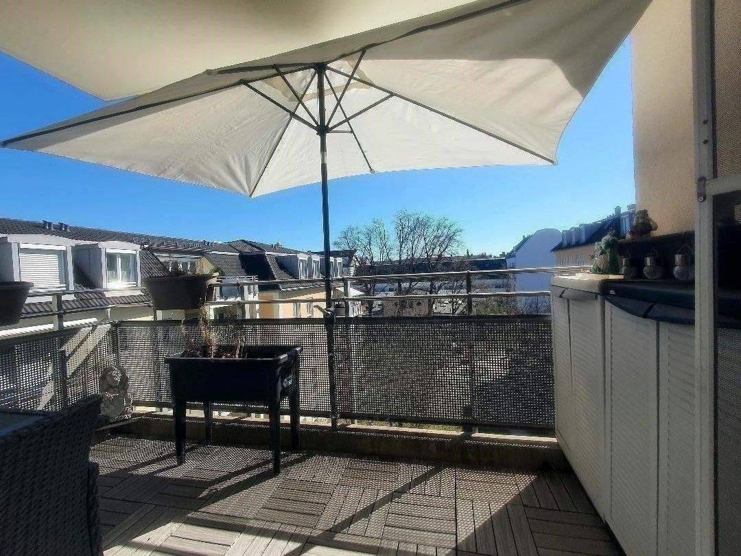 Sonniger Süd-Balkon, Innenhofidylle, Vermietung für max. 1 Jahr, 80687 München (Laim Pasing-Obermenzing)