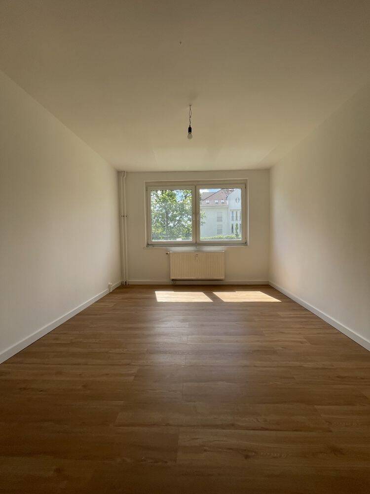 Treuenbrietzen: Albert-Schweitzer-Str.: 3 Zimmer-Wohnung mit ca. 58 m² per SOFORT frei, 14929 Treuenbrietzen