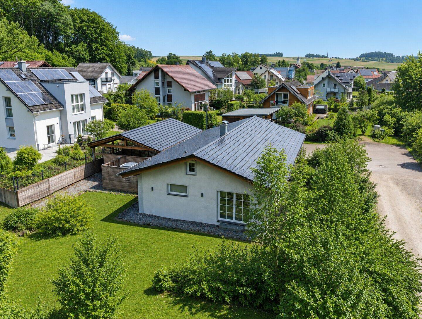 Design Bungalow mit Carport an ruhiger Waldrandlage – PROVISIONSFREI –, 78194 Immendingen