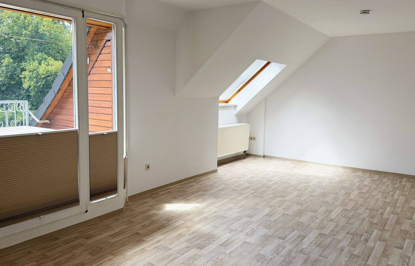 3 Zimmer mit Balkon und Garage, 6366 Köthen (Anhalt)
