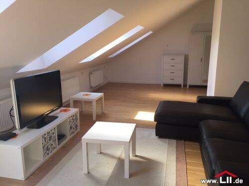 F-Hausen: möblierte DG-Wohnung, 60488 Frankfurt am Main (Hausen Praunheim Rödelheim)