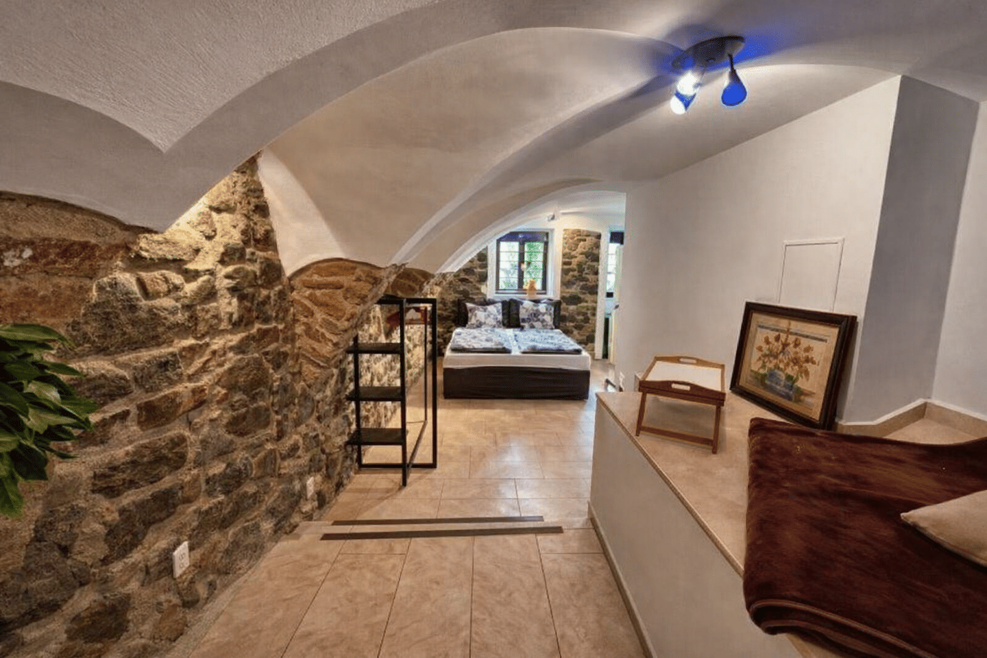 Attraktives Mehrfamilienhaus mit Ferienwohnungen im charmanten Görlitz in der historischen Altstadt, 2826 Görlitz