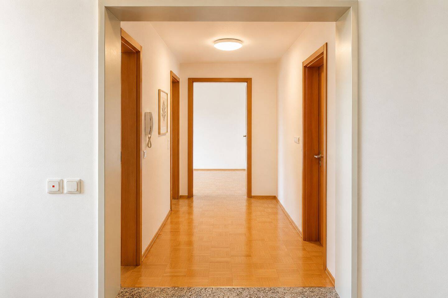 Obersendling – gepflegte 2-Zimmer-Wohnung und Tiefgaragenstellplatz, 81379 München (Sendling Sendling-Westpark Thalk. Obersendl.-Forsten-Fürstenr.-Solln)