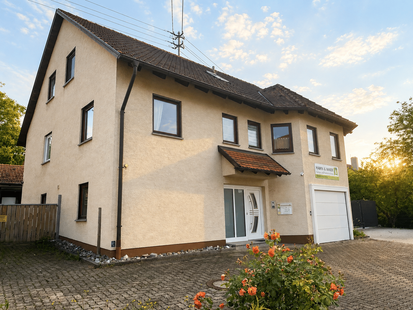 Wohnen mit Perspektive – Großzügige Immobilie für Familie, Generationen oder Homeoffice, 72379 Hechingen