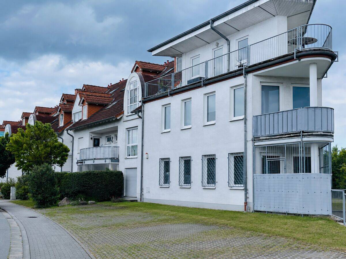 Bezugsbereite Erdgeschosswohnung in Klein-Gerau – stilvoll modernisiert & mit großer Terrasse, 64572 Büttelborn
