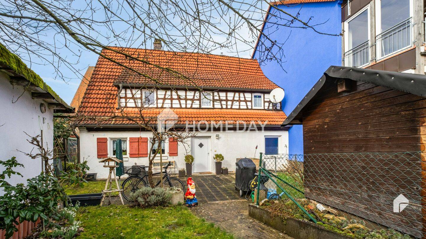 Schönes Bauernhaus mit 6 Zimmern und Garage in sehr guter Lage, 90547 Stein