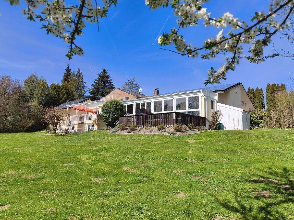 Wohn-/Gewerbeobjekt m. ca. 540 m² Gesamtfläche, Nebengeb. u. 3.100 m² Grund, evtl. weitere Bebauung, 84384 Wittibreut