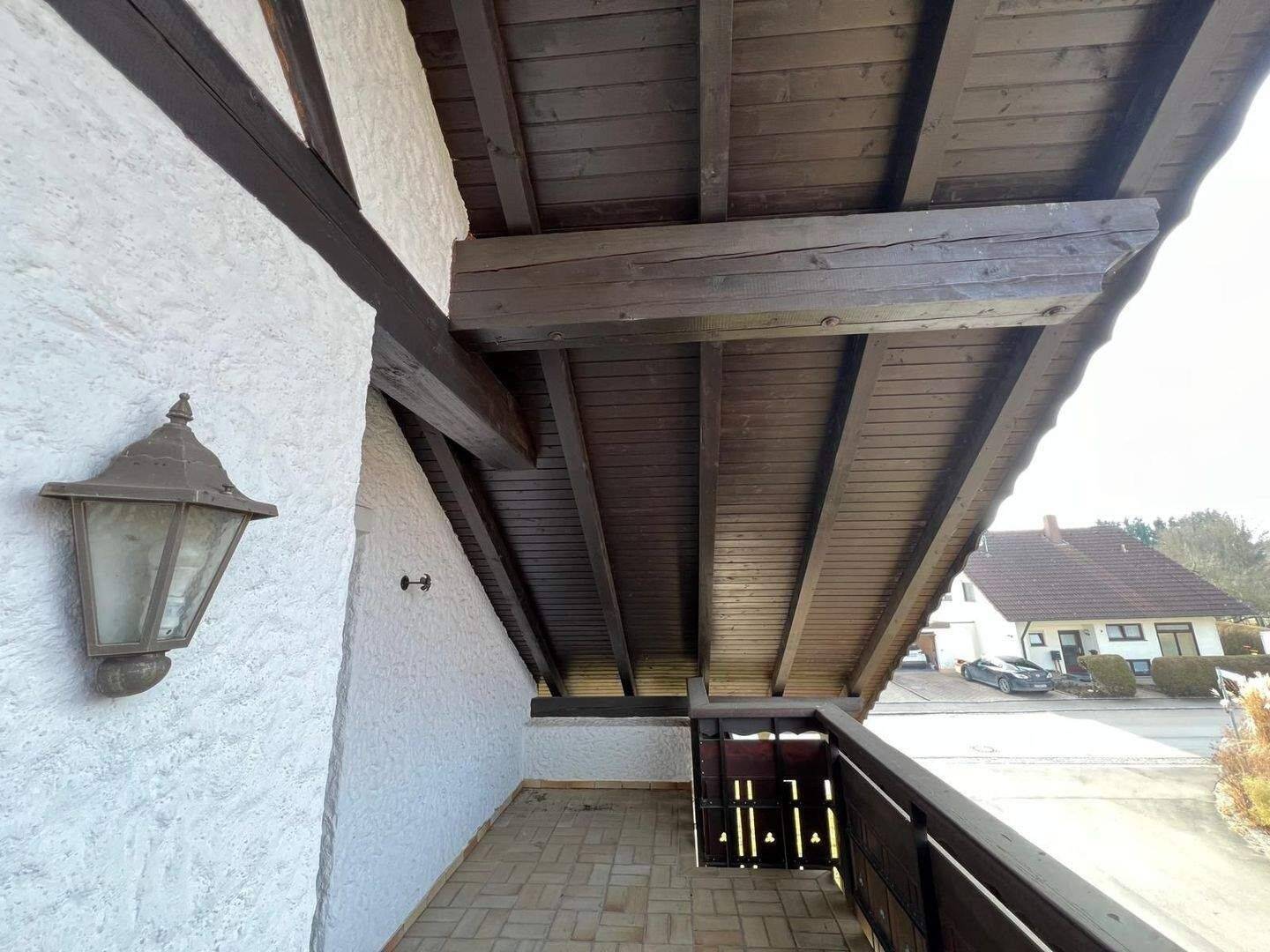 DG-Wohnung mit großem Balkon, Garage und Gartenanteil in Berkheim, 88450 Berkheim