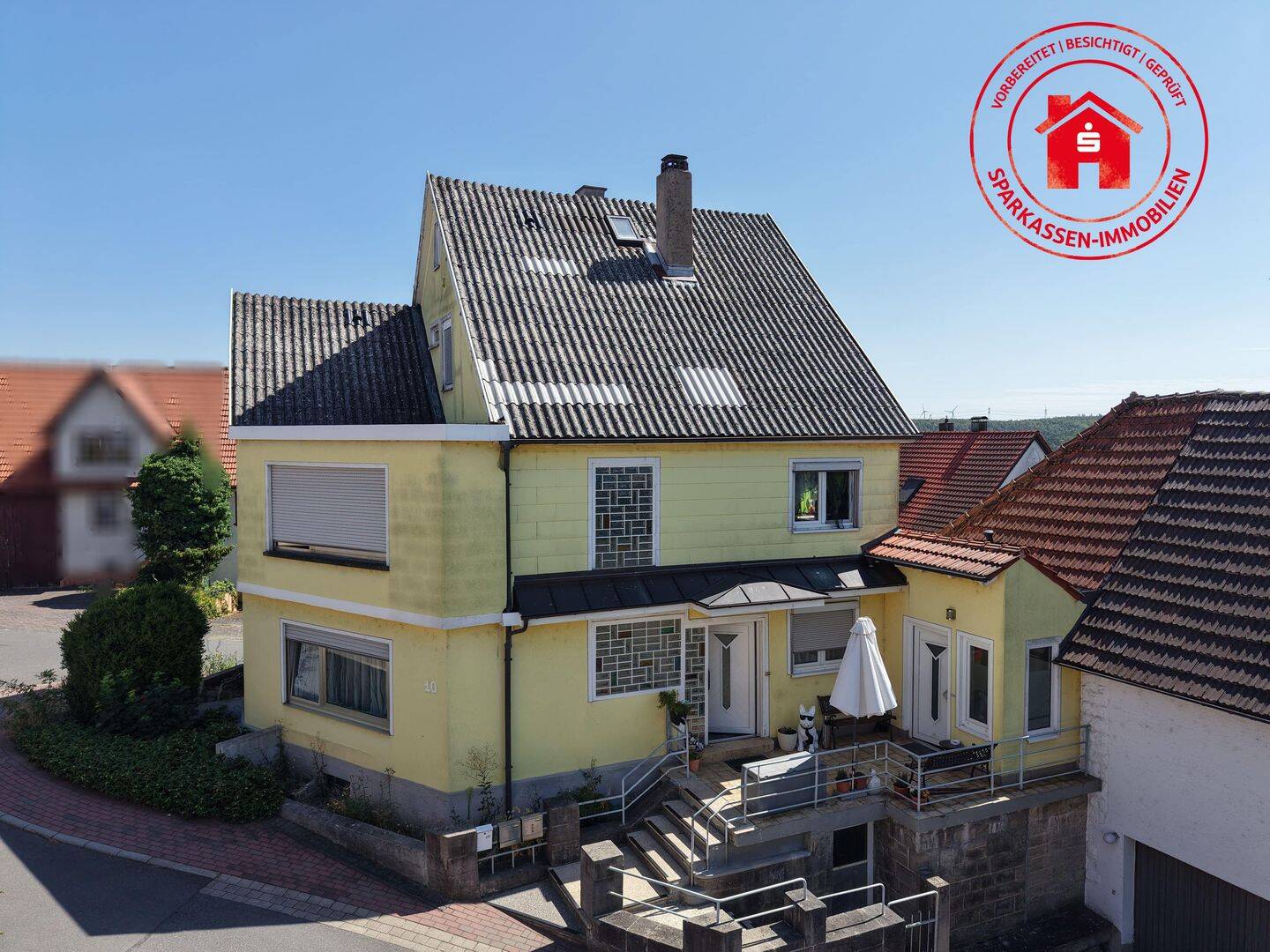 Attraktives Mehrfamilienwohnhaus in zentraler Lage von Höpfingen, 74746 Höpfingen