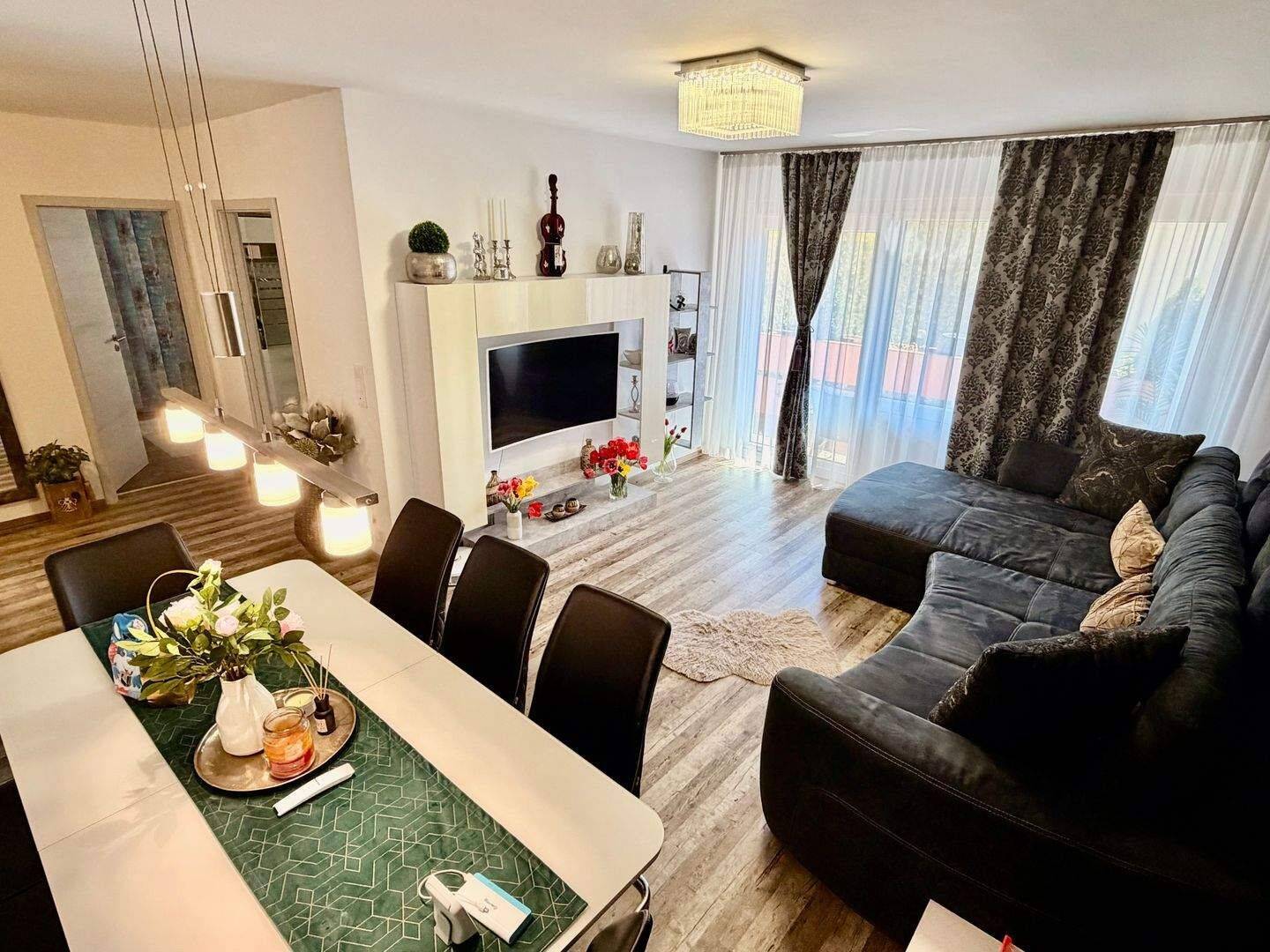 WUNDERSCHÖNE 4,5-ZIMMER WOHNUNG IN VS-VILLINGEN, 78052 Villingen-Schwenningen