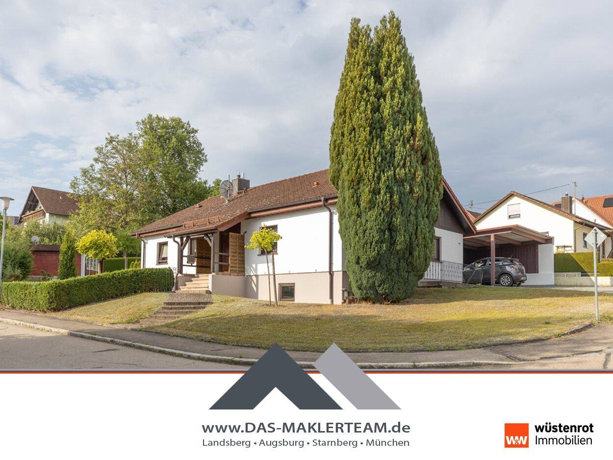 133 m² Wohnkomfort: Einfamilienhaus mit Keller, Doppel-Carport und sonnigem Garten, 86381 Krumbach (Schwaben)