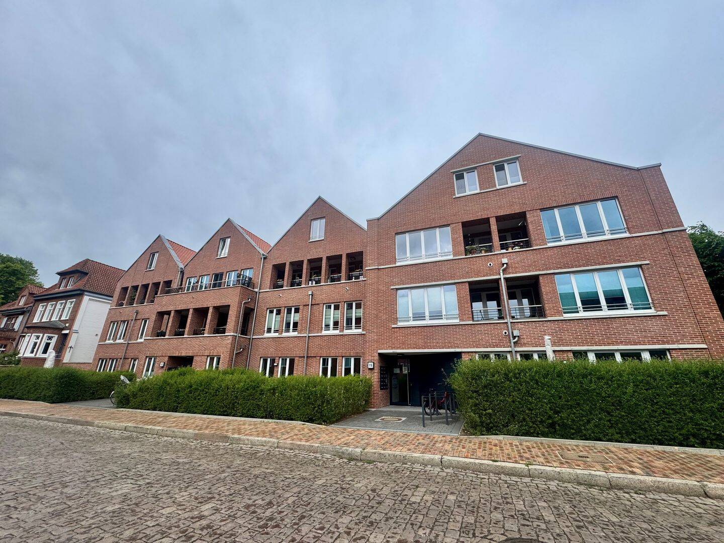 Moderne Erdgeschosswohnung mit zwei Terrassen in Wakenitznähe, 23564 Lübeck (Sankt Gertrud Sankt Jürgen)