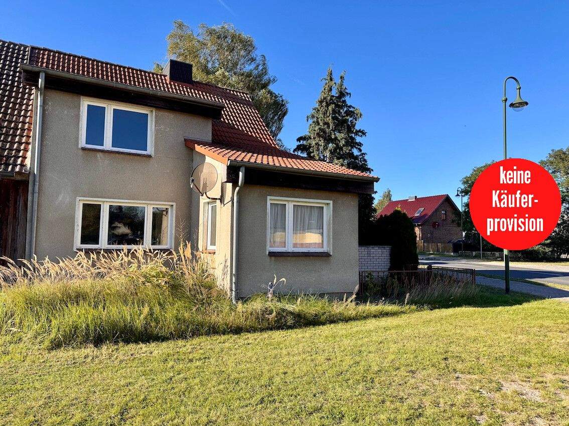 HORN IMMOBILIEN++ Doppelhaushälfte in Rossow, sanierungsbedürftig mit kleinem Garten, 17322 Rossow