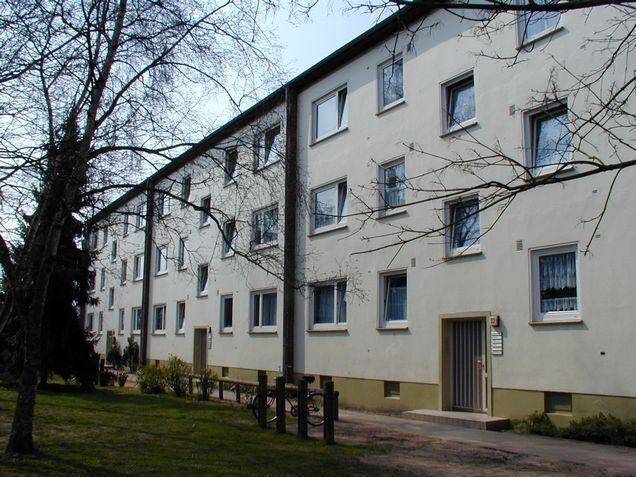 Renovierte 3,5-Zimmer-Wohnung mit Balkon, 28309 Bremen (Hemelingen Sebaldsbrück)
