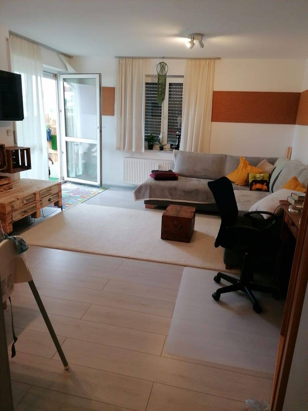 Helle barrierefreie 3-Zimmer-Wohnung, EBK, Terrasse, Stellplatz, Stufenloser Zugang zur Wohnung., 73469 Riesbürg